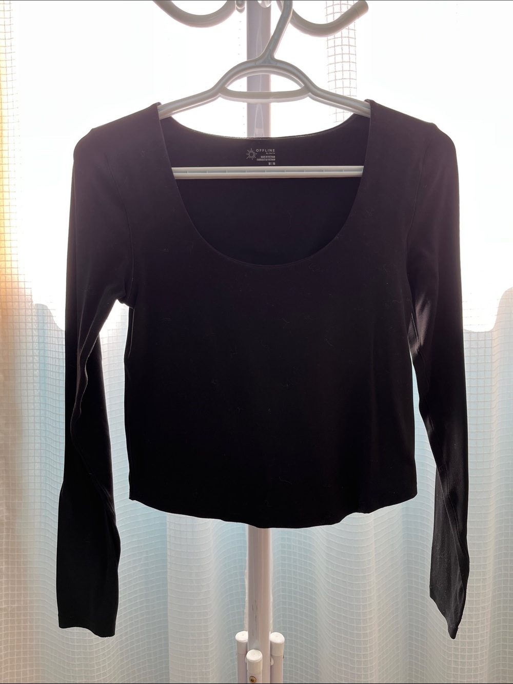 Arie Black Scoop Neck Long Sleeve Crop Top